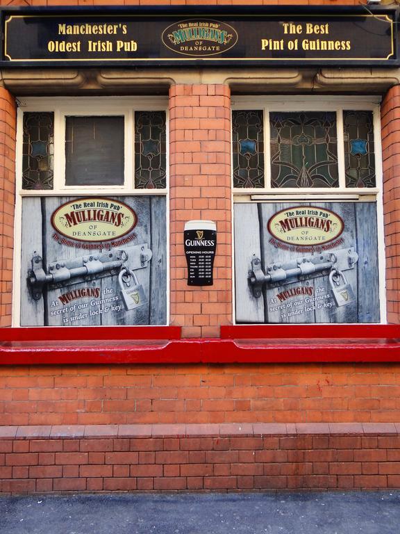 Mulligans Of Deansgate Hotel Manchester Exterior foto